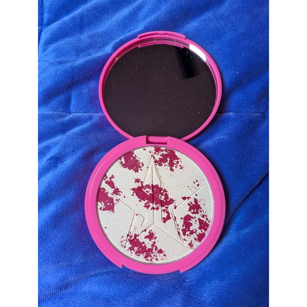 Jeffree Star Skin Frost Highlighting Blush OS Icy Execution Halloween RARE NWT